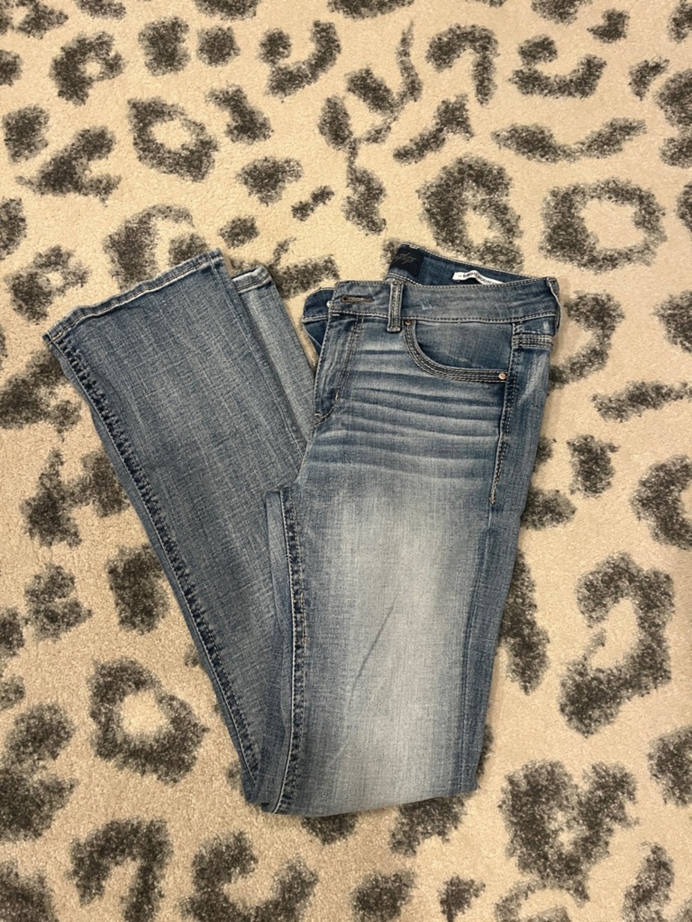 Daytrip Women's Faded Blue Bootcut Jeans